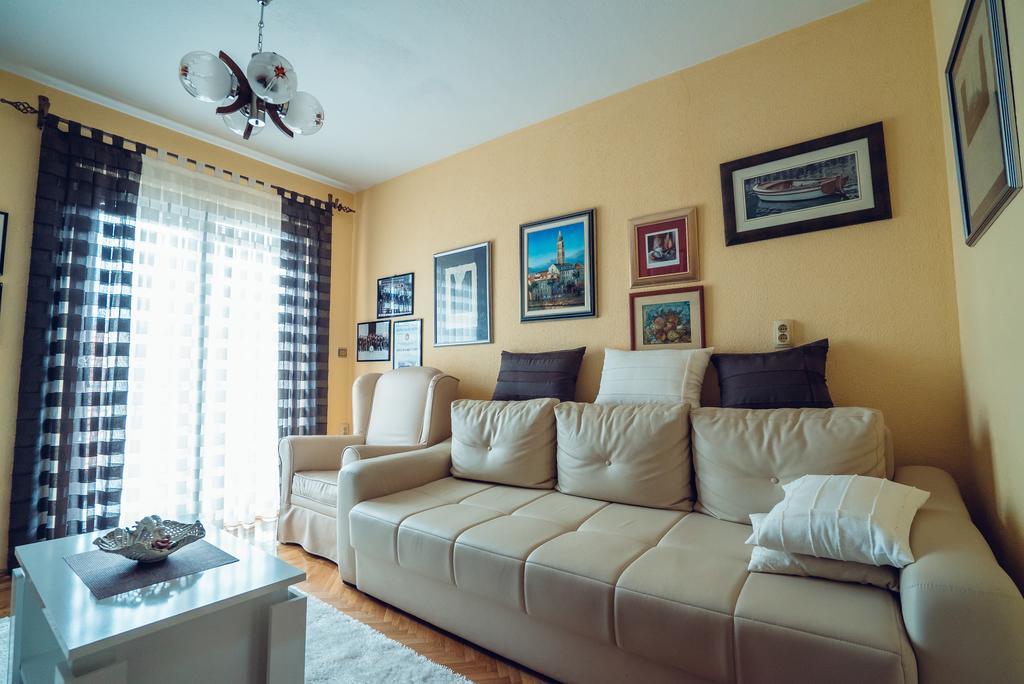 Ivica Apartments อิโมตสกี ภายนอก รูปภาพ