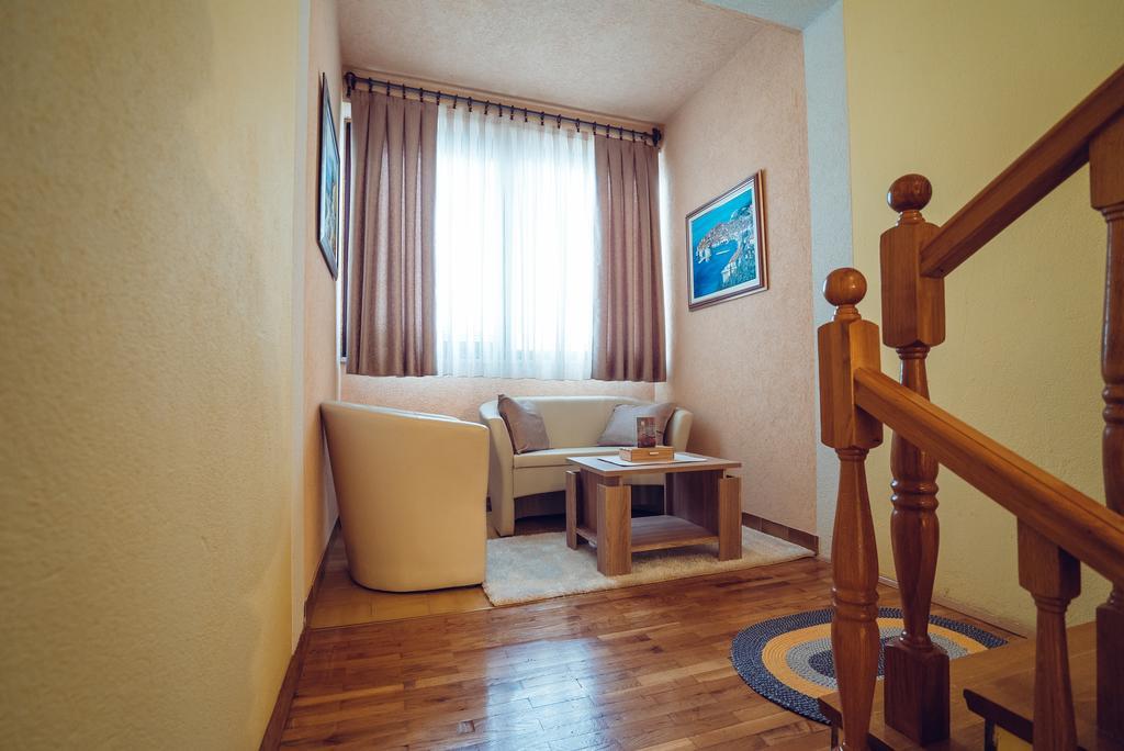 Ivica Apartments อิโมตสกี ภายนอก รูปภาพ