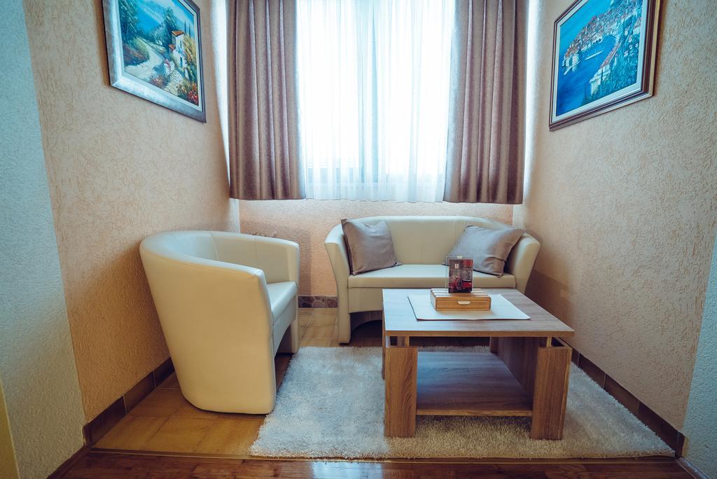 Ivica Apartments อิโมตสกี ภายนอก รูปภาพ