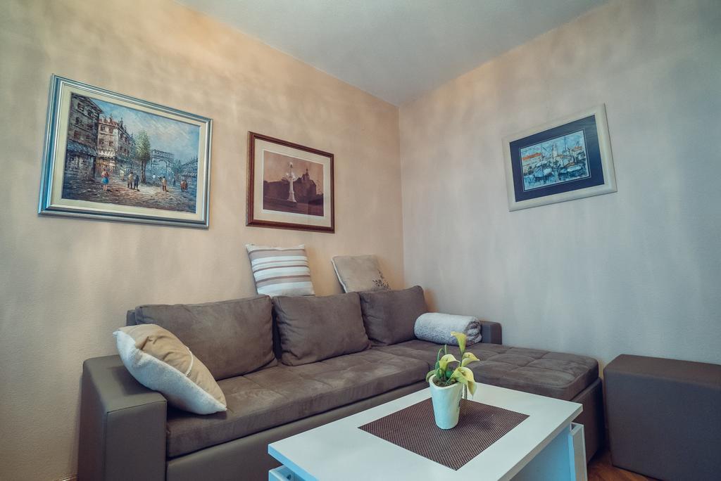 Ivica Apartments อิโมตสกี ภายนอก รูปภาพ