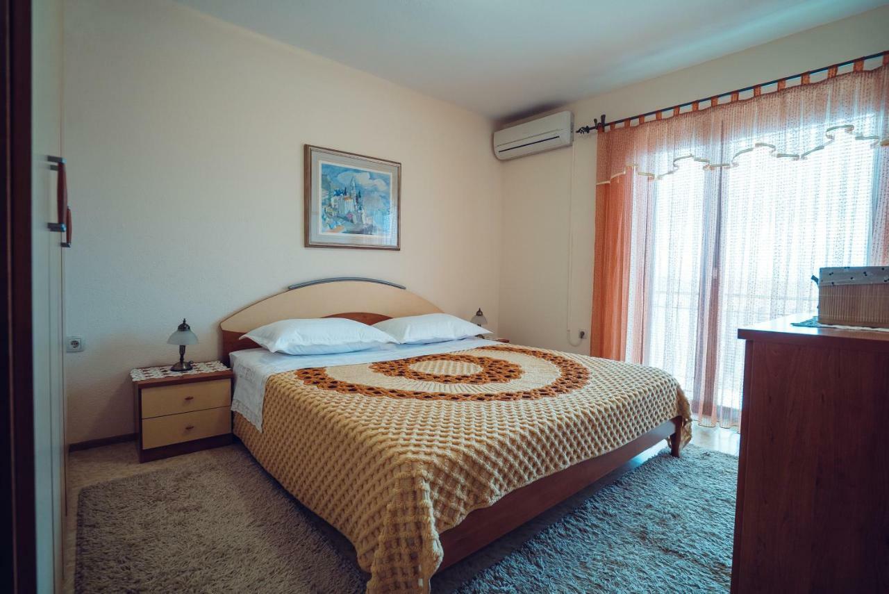 Ivica Apartments อิโมตสกี ภายนอก รูปภาพ